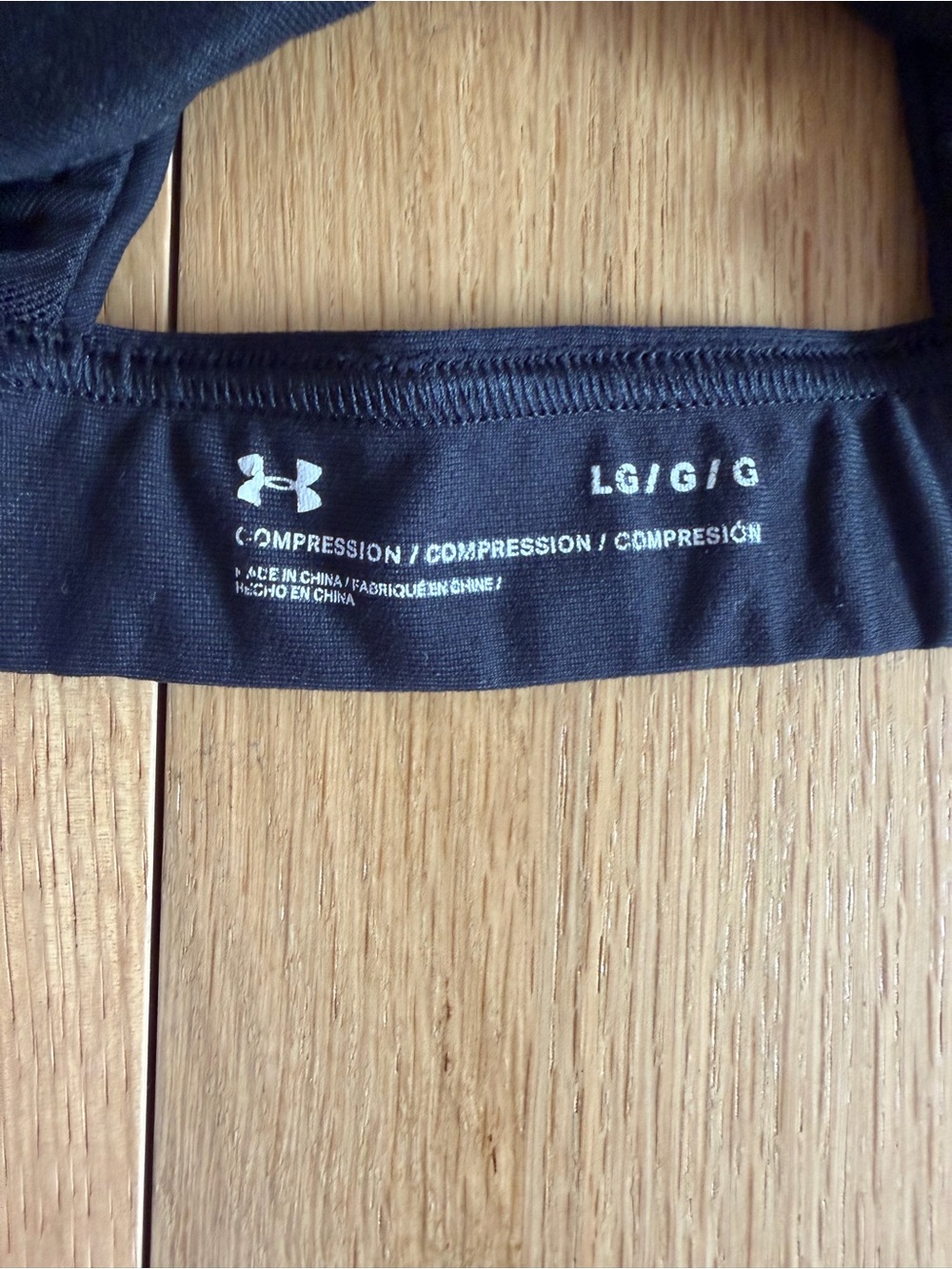 Under Armour Black Adjustable Crossback Sports Bra - Picture 2 of 2